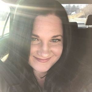 Meet your Posher, Stacy